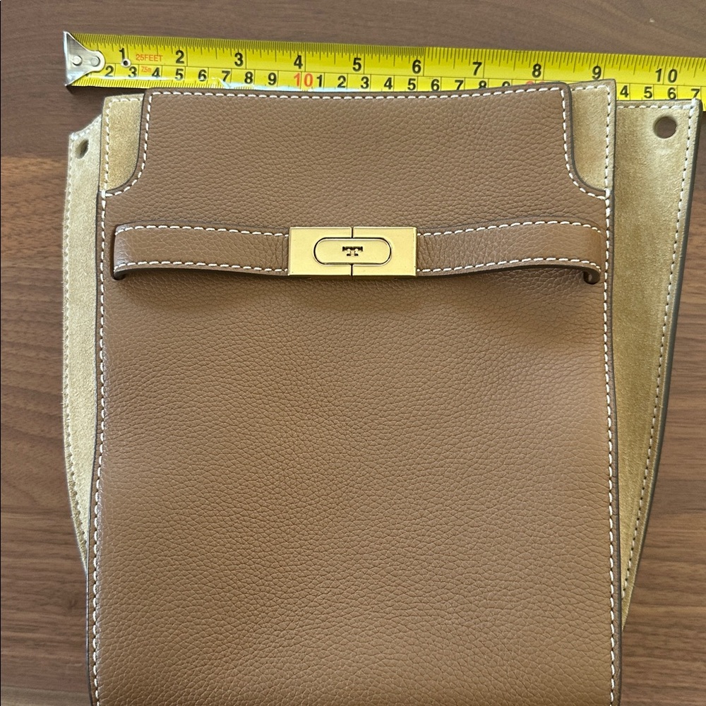 Tory Burch Chic Tan Leather Shoulder/crossbody
LEE RADZIWILL pebble leather - Picture 11 of 13